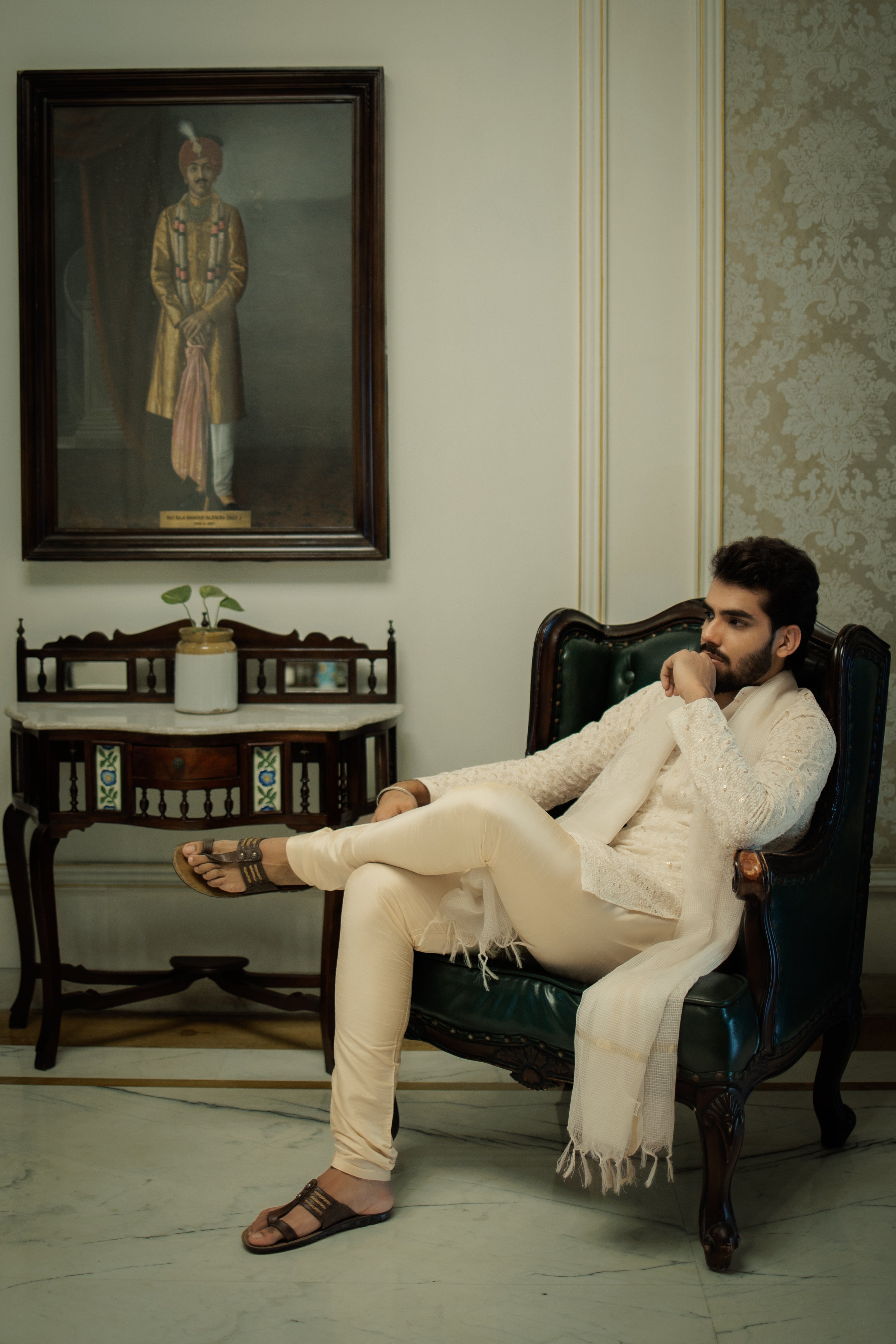 Darbar Kurta Bandi Set