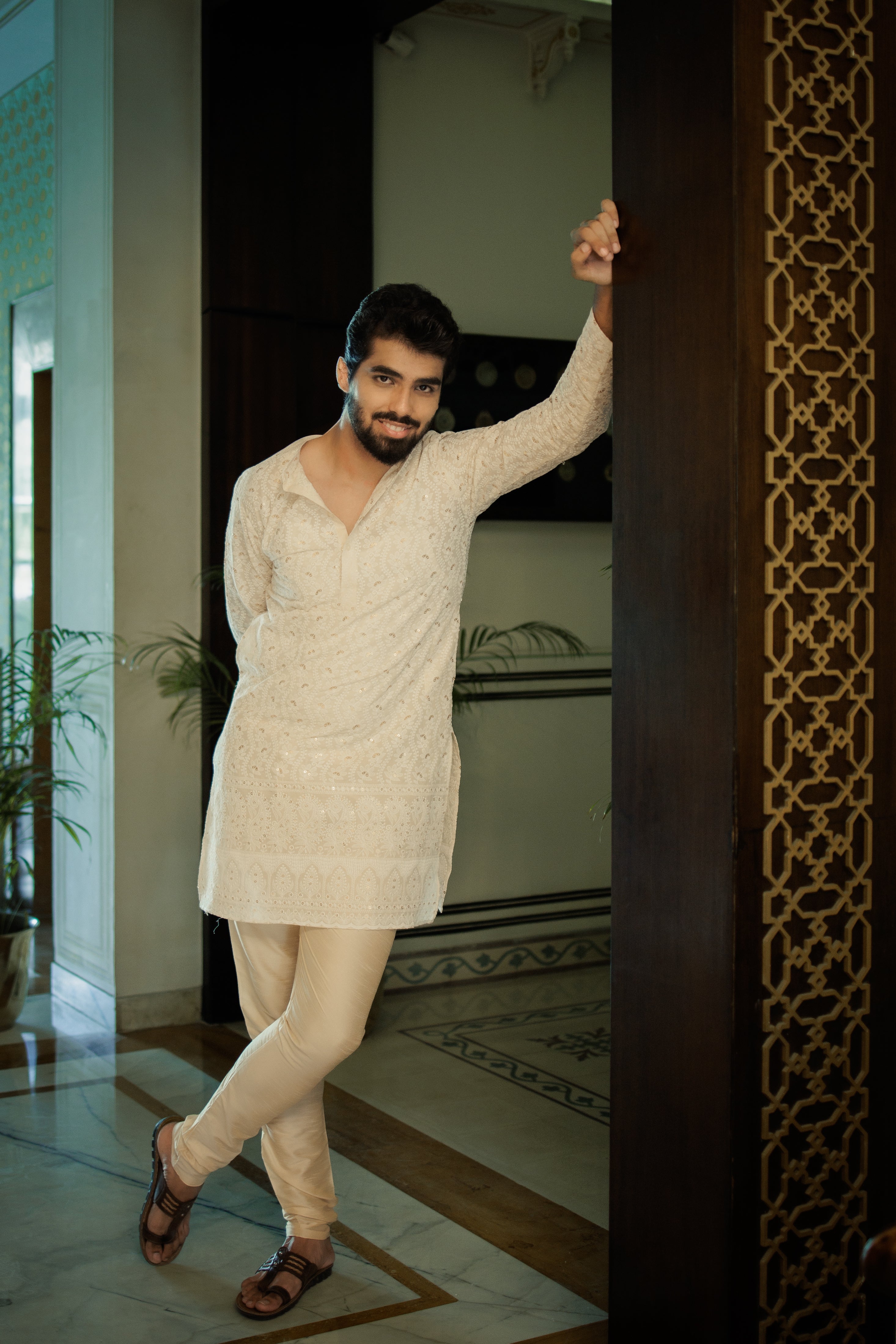 Darbar Kurta Bandi Set
