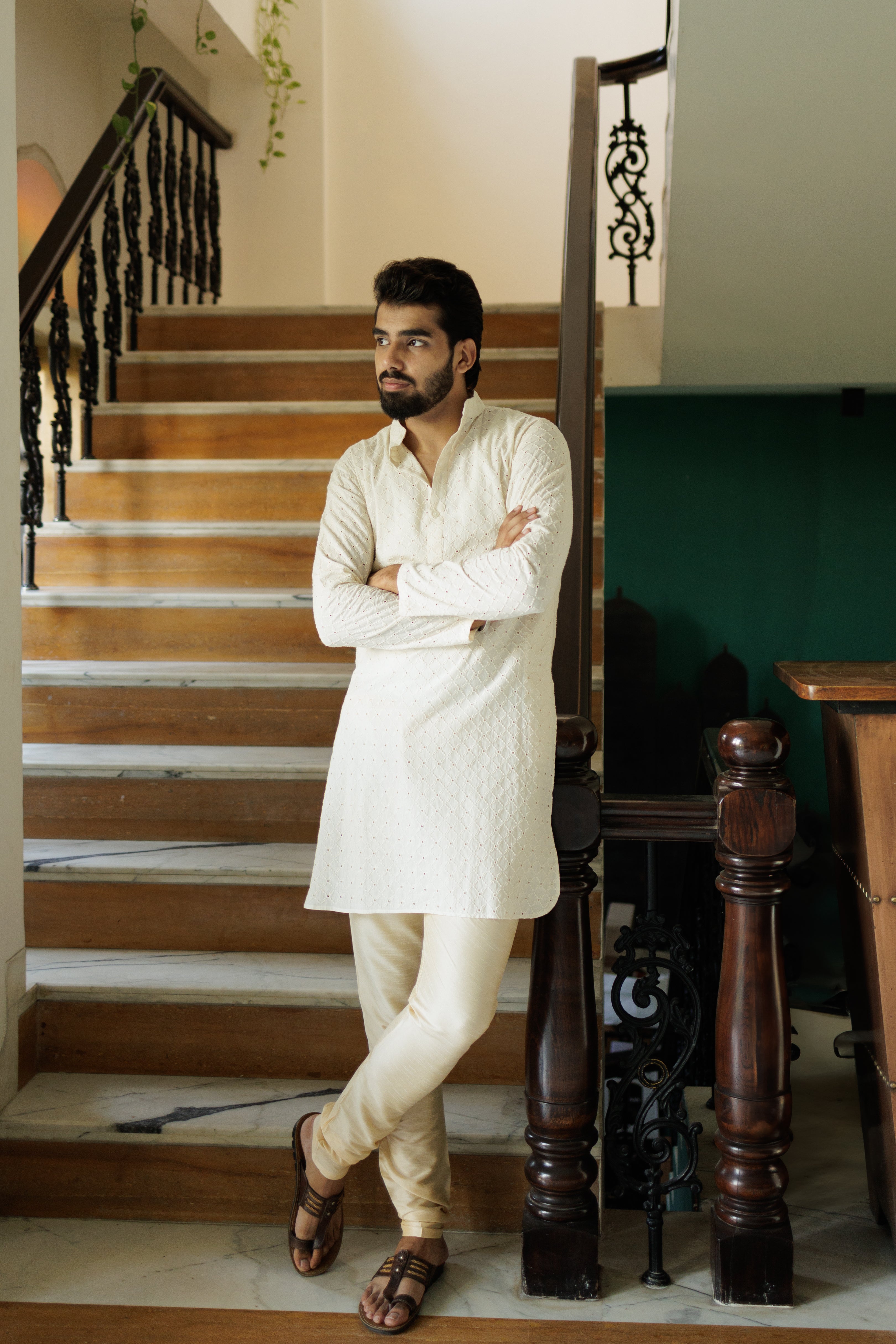 Elegant White Ganganagery Kurta