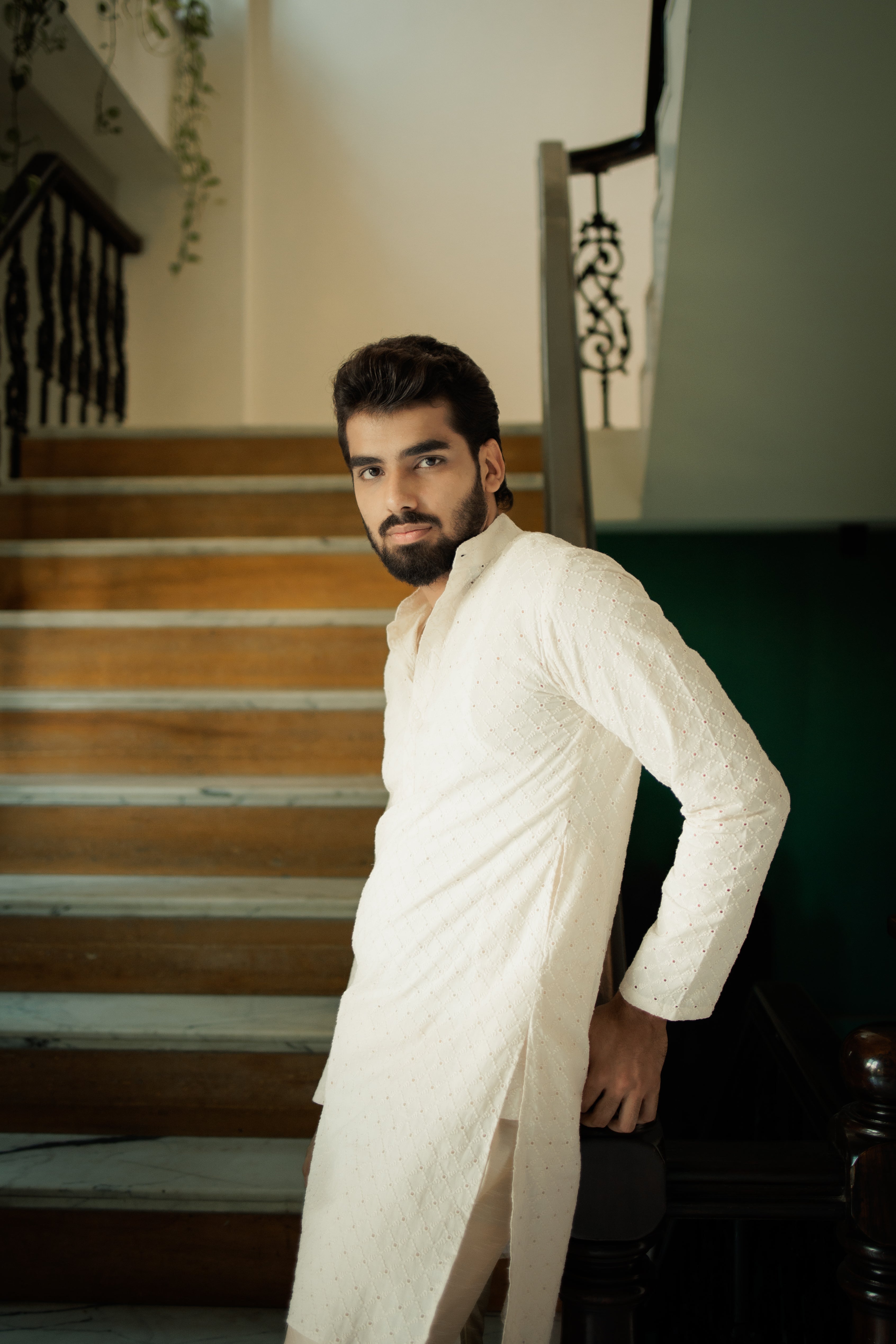 Elegant White Ganganagery Kurta