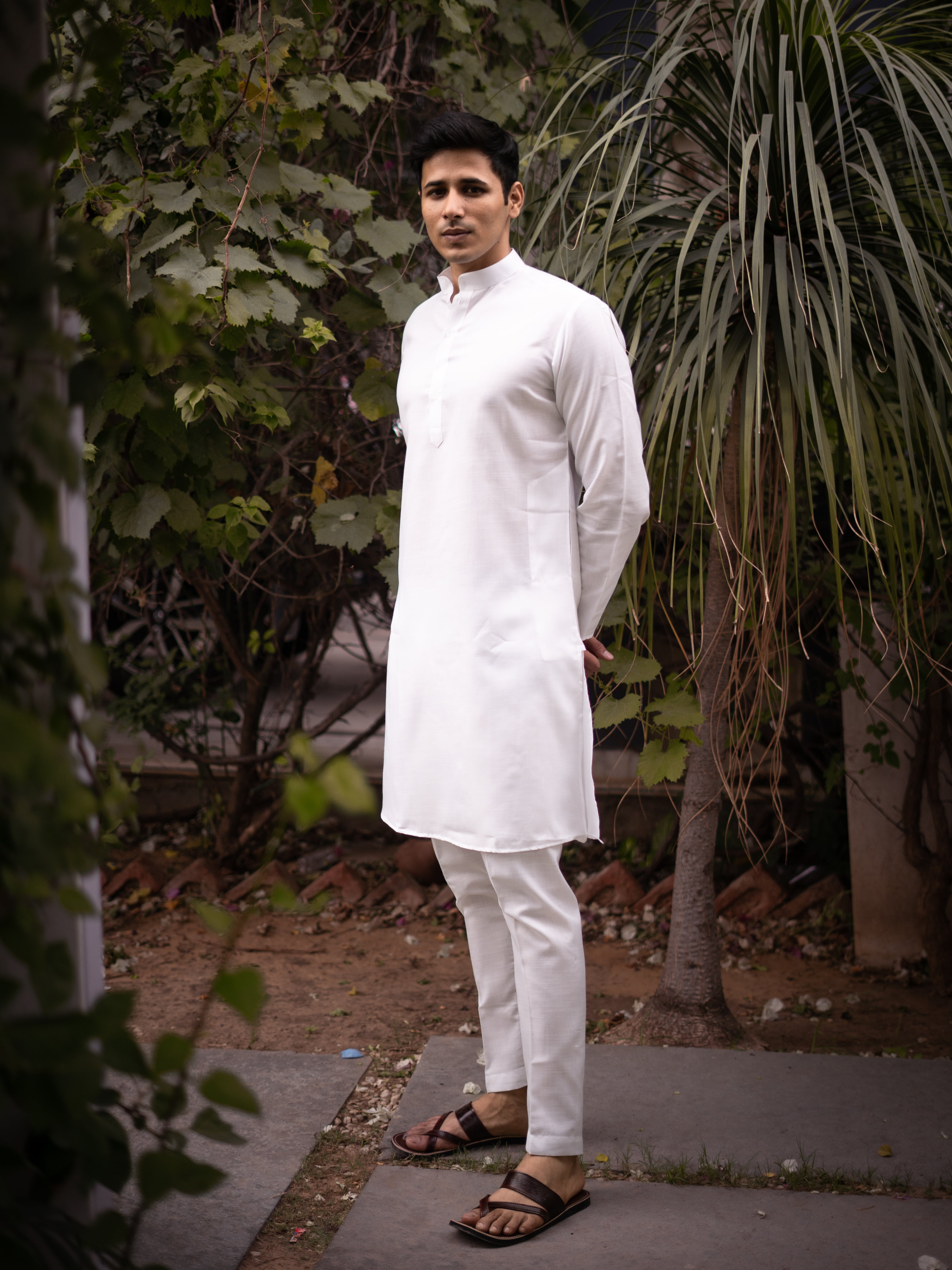 hitch Cotton White kurta Pyjama Set